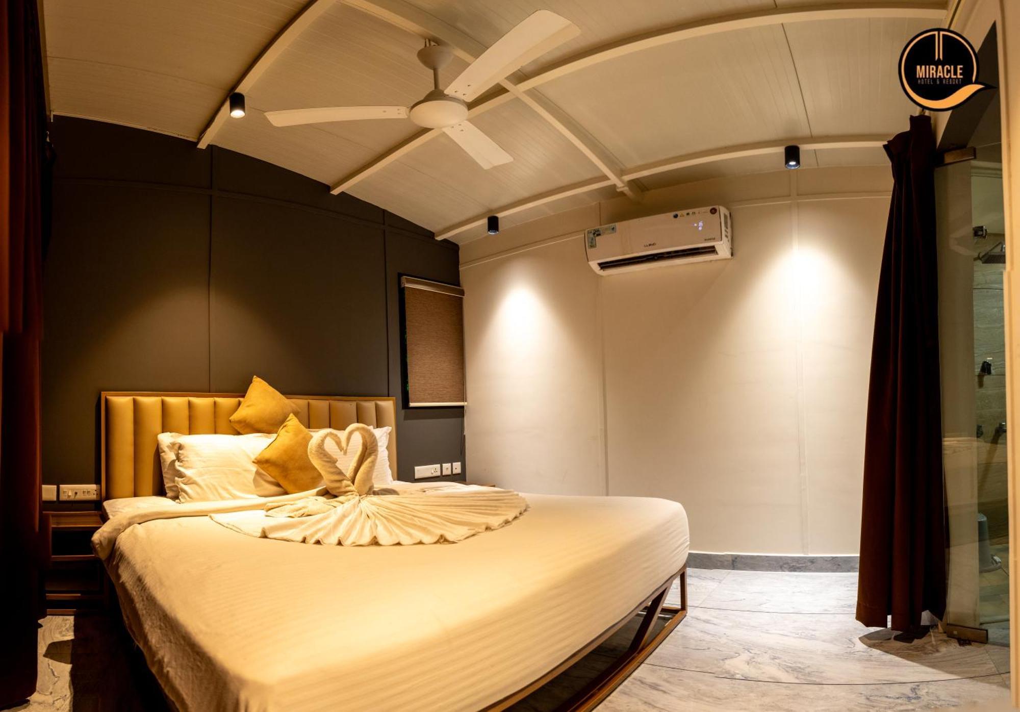Miracle Hotel And Resorts 科泽科德 外观 照片